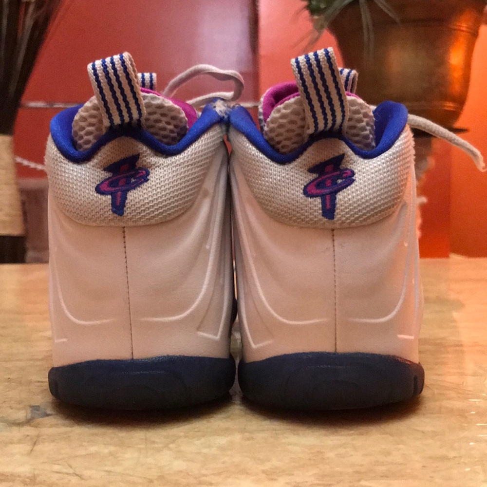 Nike foamposite size 4 youth - Picture 3 of 6
